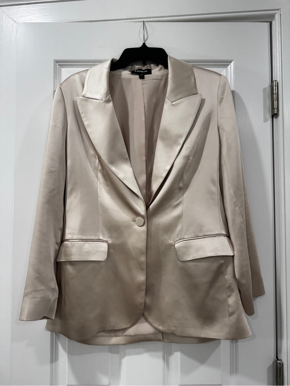 Express Satin Single-Button Cream Blazer